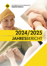 Das Bild zeigt das Cover eines Berichts mit dem Titel "2024/2025 Jahresbericht" der Österreichischen Krebshilfe Oberösterreich. Es zeigt eine Frau mit einem gelben Kopftuch, die sanft lächelt, während zwei Hände in einer unterstützenden Geste ineinander verschränkt sind. Das Design enthält fettgedruckten gelben Text und ein diagonales Layout mit dem Logo oben.